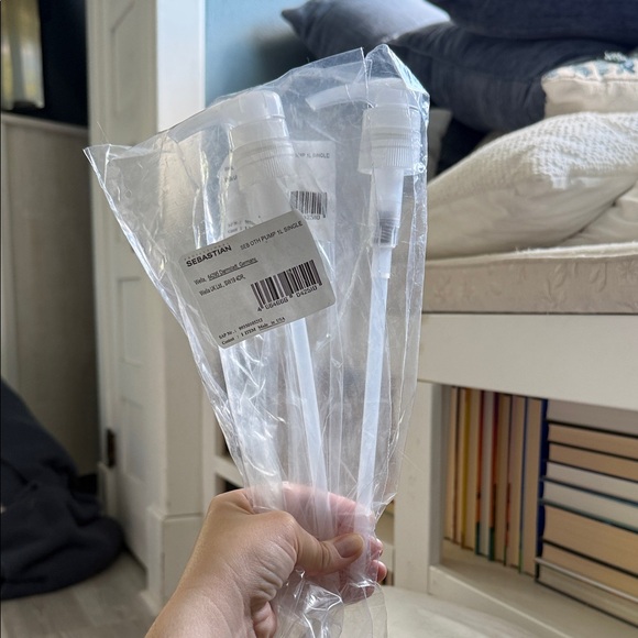 Wella Professionals Invigo Brilliance Shampoo and Conditioner Set - Picture 4 of 4